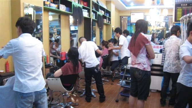 寿大咨询陪跑让美容美发店，医美的发展更占优势